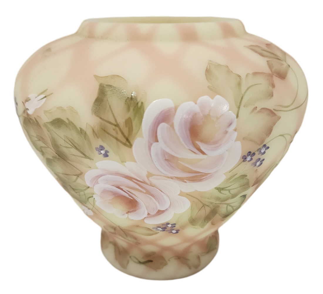 Fenton Burmese Glass Satin Diamond Optic Ginger Jar – A Masterpiece of Art Glass