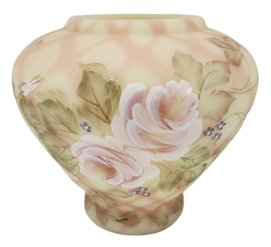 Fenton Burmese Glass Satin Diamond Optic Ginger Jar – A Masterpiece of Art Glass