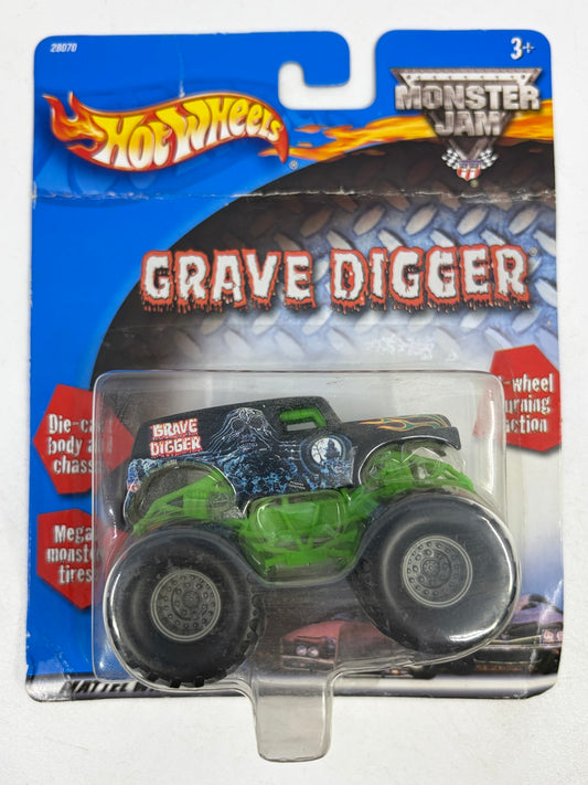 Hot Wheels Monster Jam Grave Digger #28070 1:64 Diecast Truck — New on Card — photo 1